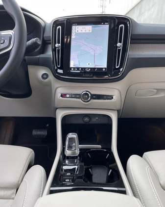 Volvo XC 40 cena 179900 przebieg: 10000, rok produkcji 2023 z Torzym małe 466